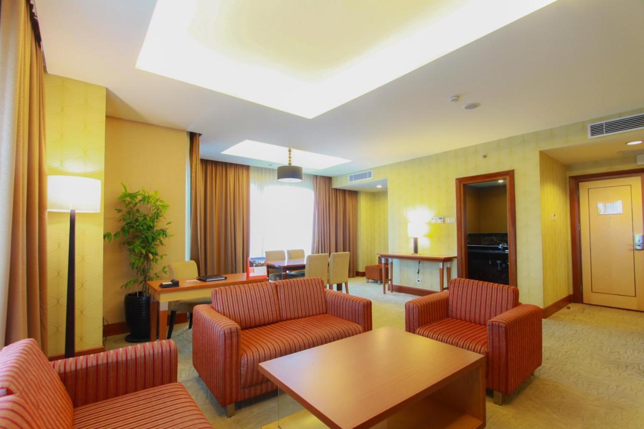 Swiss-Belhotel Maleosan Manado Kültér fotó