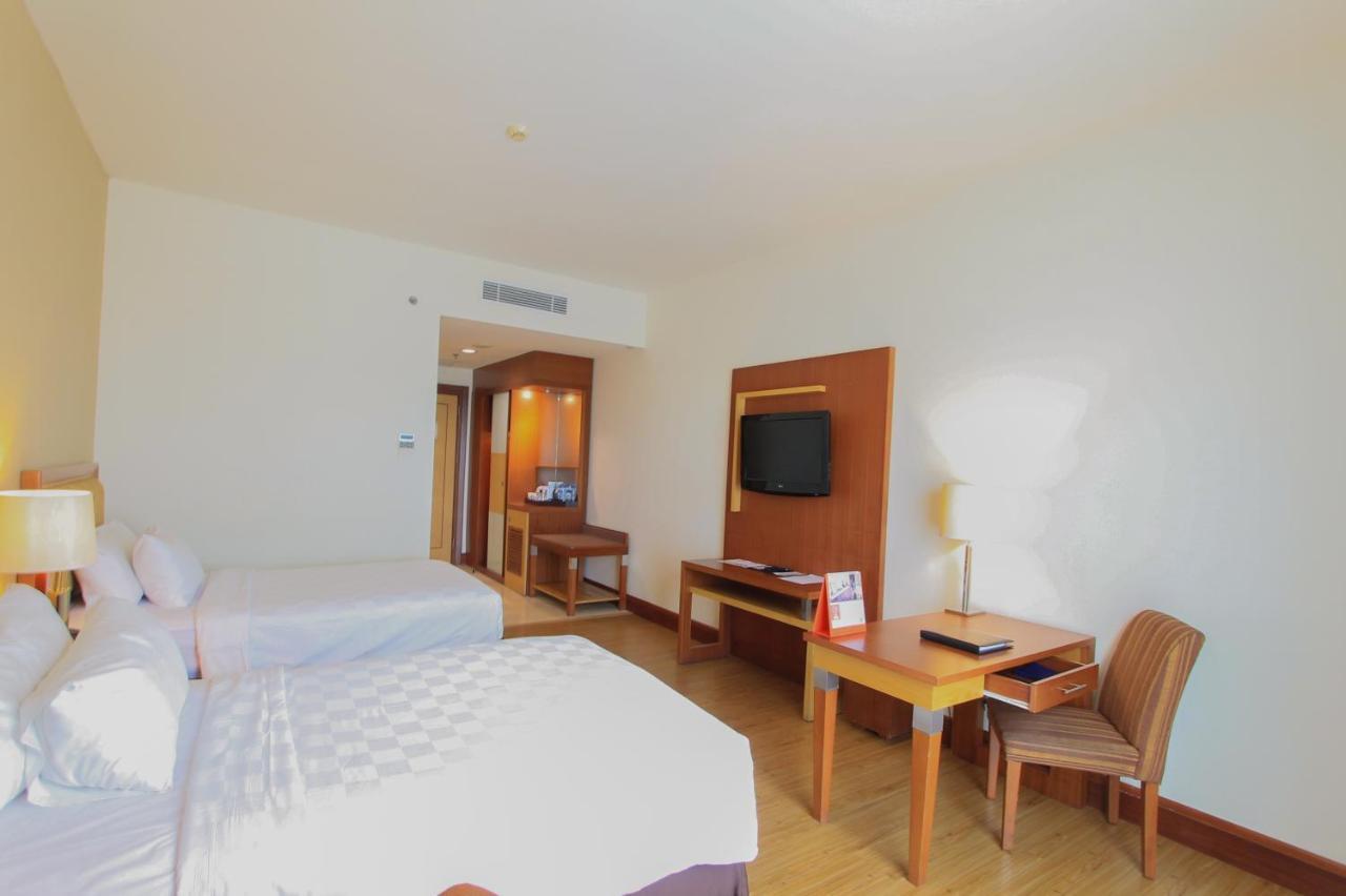 Swiss-Belhotel Maleosan Manado Kültér fotó