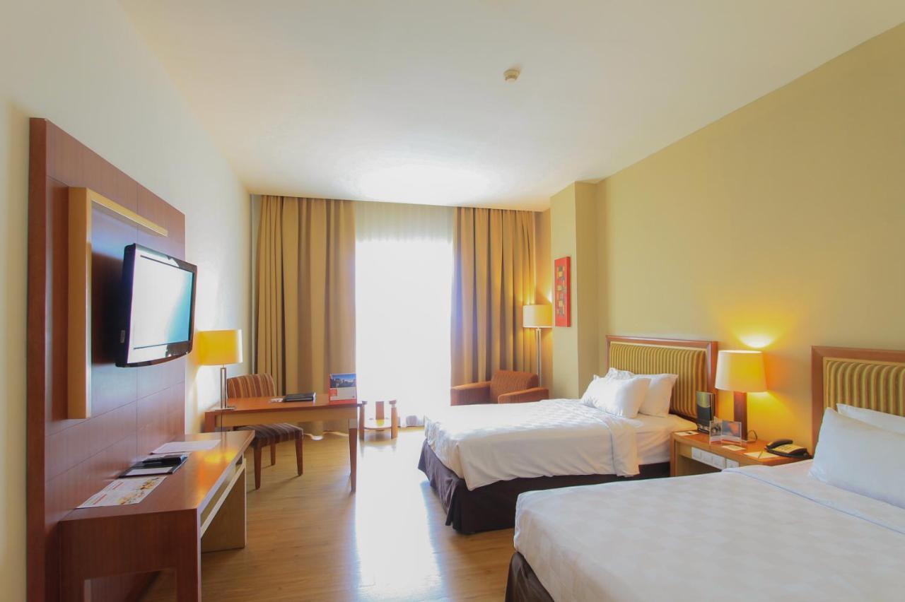 Swiss-Belhotel Maleosan Manado Kültér fotó
