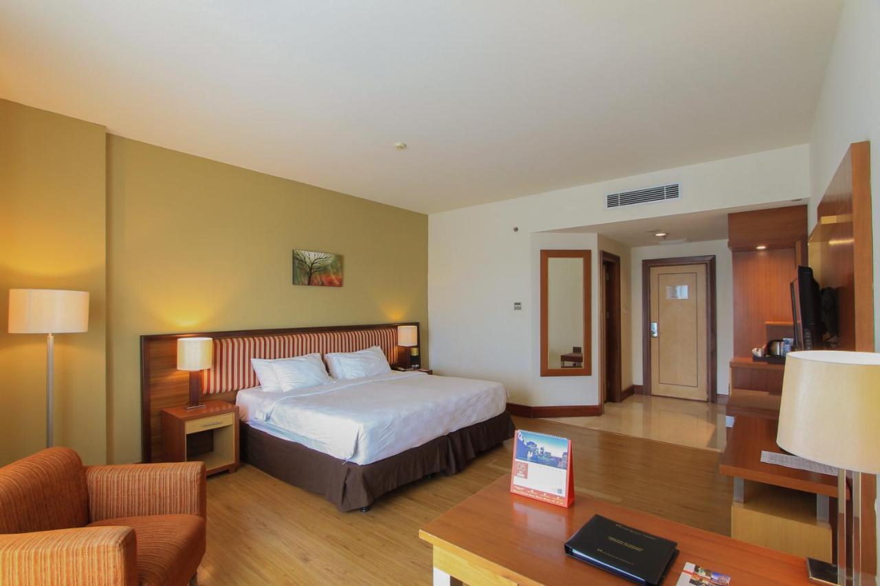 Swiss-Belhotel Maleosan Manado Kültér fotó